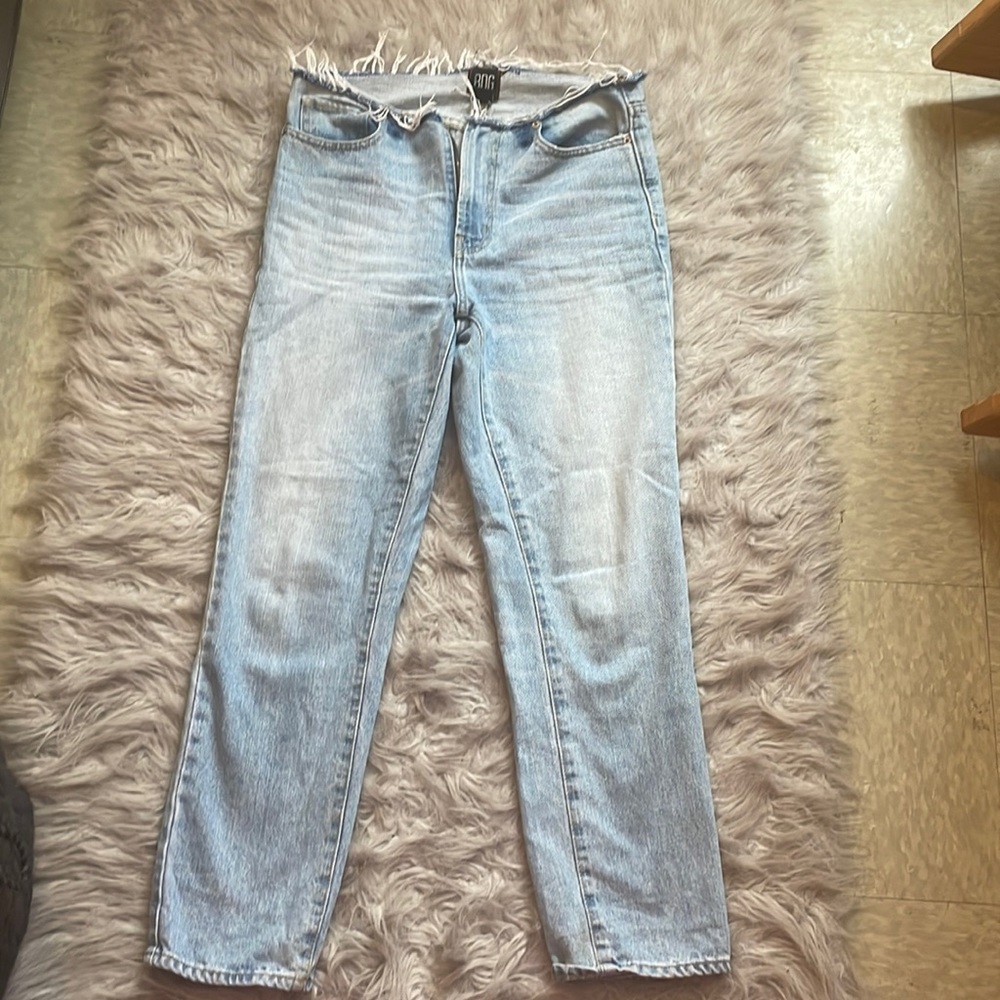Jeans with fringed waist